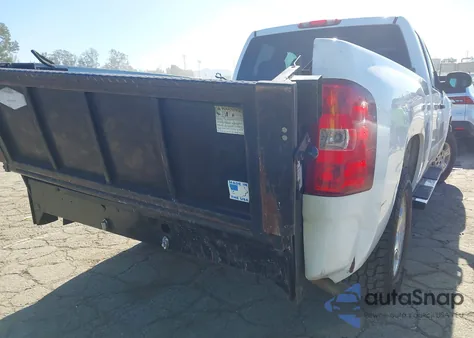 2008 Chevrolet Silverado 1500 Lt1 z USA, uszkodzony, nr VIN 1GCEC19018Z295980